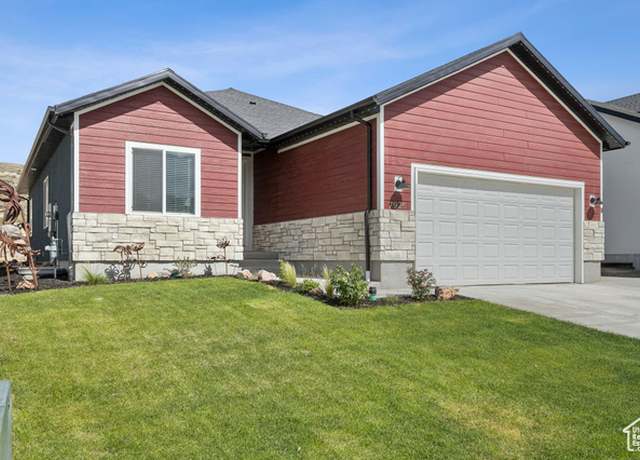 Property at 7926 N Bristlecone Rd W, Eagle Mountain, UT 84005, 6 beds, 4 baths