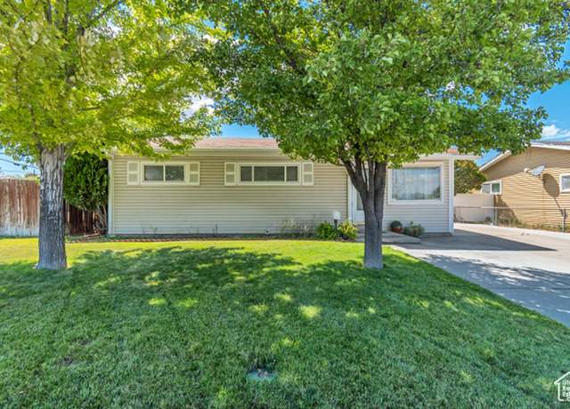 Property at 4862 S 4015 W, Kearns, UT 84118, 3 beds, 1 bath