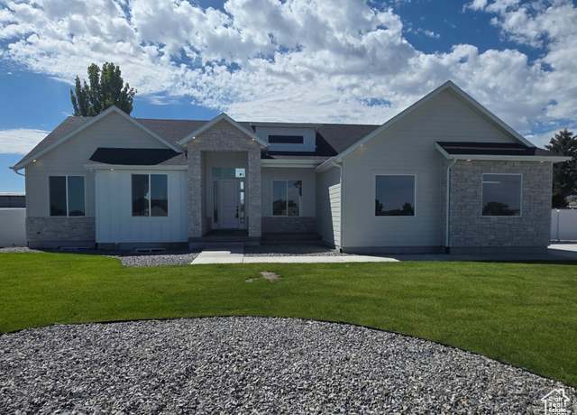 Property at 368 E Stafford St #127, Grantsville, UT 84029, 3 beds, 2.5 baths