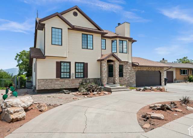 Property at 5563 S Copper City Dr, Kearns, UT 84118, 6 beds, 3 baths