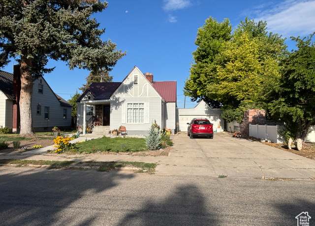 Property at 117 S 7th St, Montpelier, ID 83254, 5 beds, 2.5 baths