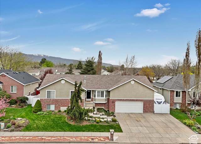 Property at 147 W 925 N, Centerville, UT 84014, 5 beds, 2 baths
