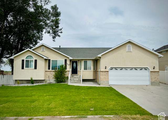 Property at 799 E Main St, Grantsville, UT 84029, 6 beds, 3 baths