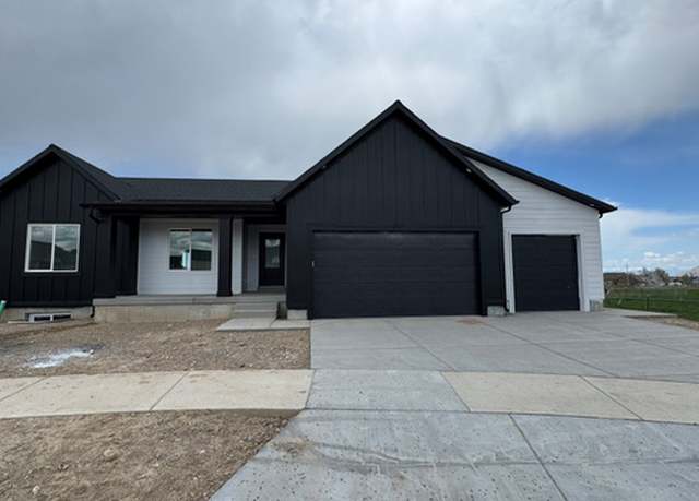 Property at 427 E Redwood Ln #120, Grantsville, UT 84029, 3 beds, 2 baths
