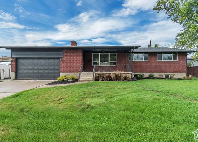 Property at 1617 E Meadowmoor Rd, Holladay, UT 84117, 5 beds, 3 baths