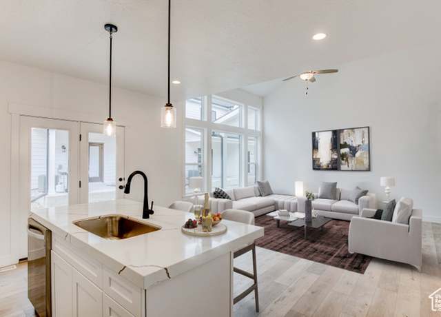 Property at 5312 S Murray Ridge Rd #108, Murray, UT 84123, 3 beds, 2.5 baths
