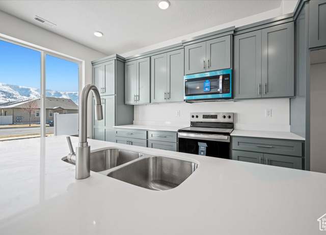 Property at 641 S 85 E #29, Smithfield, UT 84335, 3 beds, 2.5 baths