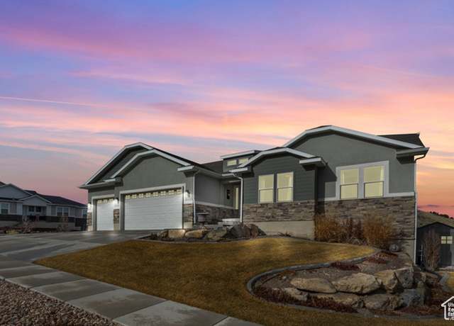 Property at 3749 E Hollow Dr, Eagle Mountain, UT 84005, 3 beds, 2.5 baths