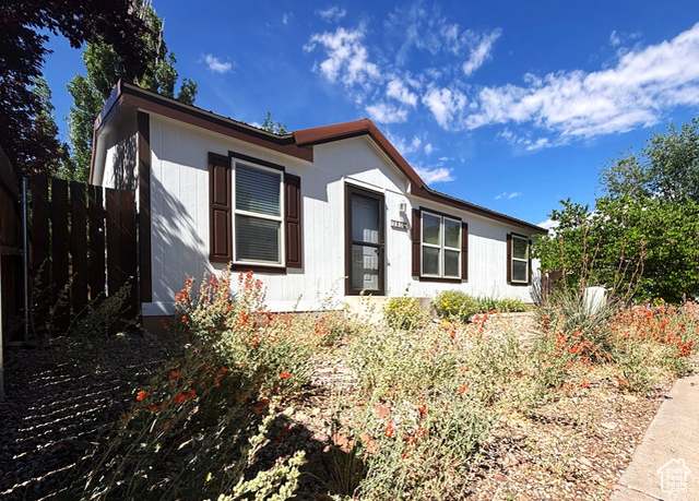 Property at 380 Portal Vista Loop, Moab, UT 84532, 3 beds, 2 baths