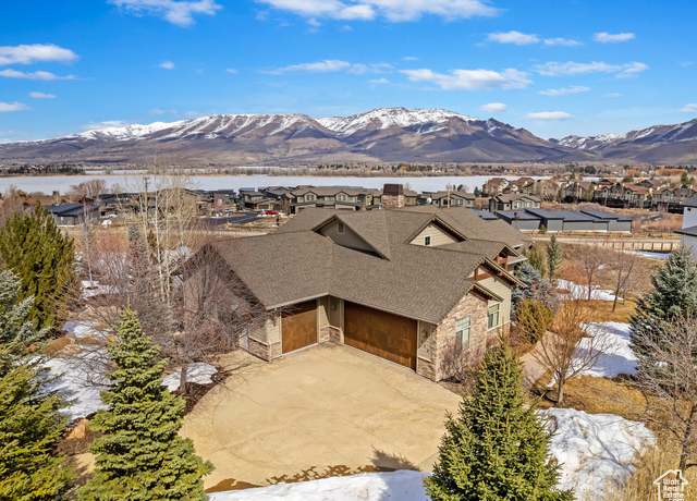 Property at 946 S Meadow Lark Ln E, Huntsville, UT 84317, 4 beds, 4.5 baths