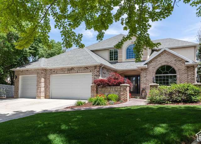 Property at 11137 S Palisade Rim Cir W, South Jordan, UT 84095, 6 beds, 3.5 baths