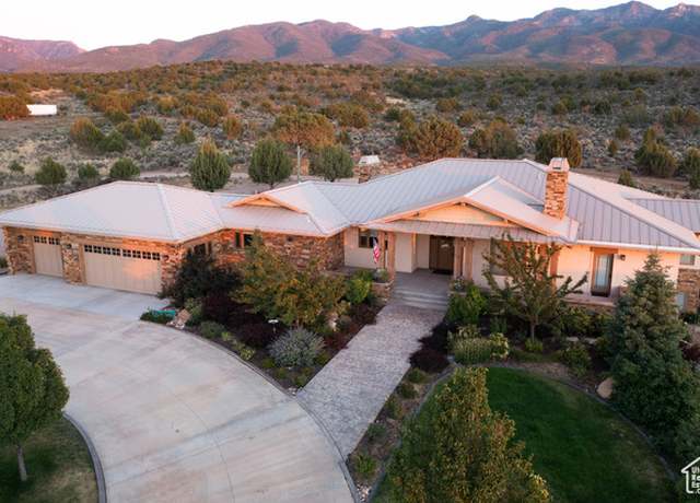 Property at 775 E Valley View Rd, Fillmore, UT 84631, 4 beds, 3.5 baths