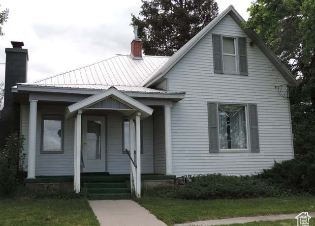 Property at 985 S State St, Richmond, UT 84333, 4 beds, 1.5 baths