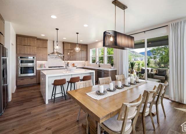 Property at 1015 W Sugar Maple Dr, Mapleton, UT 84664, 5 beds, 3.5 baths