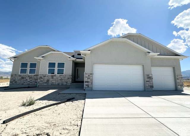 Property at 634 E Otto Ln, Grantsville, UT 84029, 3 beds, 2 baths