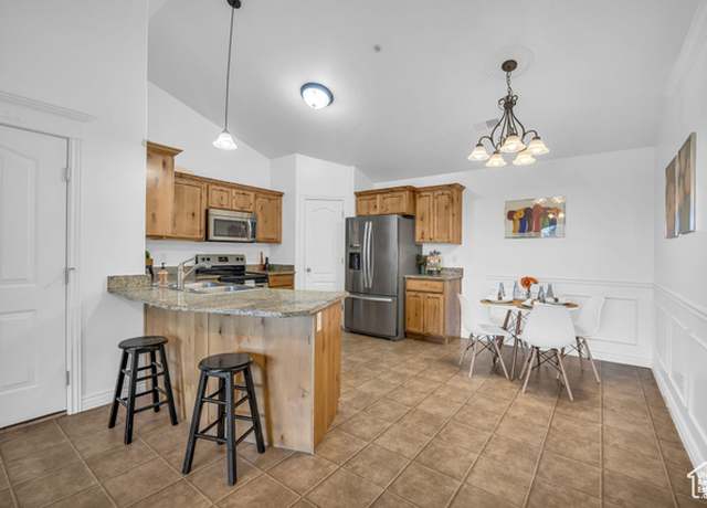 Property at 685 S 2220 W #302, Pleasant Grove, UT 84062, 3 beds, 2 baths