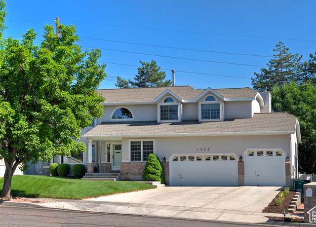 Property at 1222 E Big Pine Cir, Sandy, UT 84094, 4 beds, 2.5 baths
