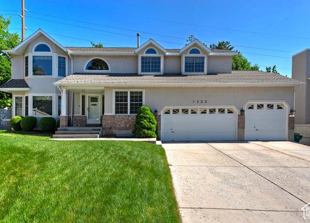 Property at 1222 E Big Pine Cir, Sandy, UT 84094, 4 beds, 2.5 baths