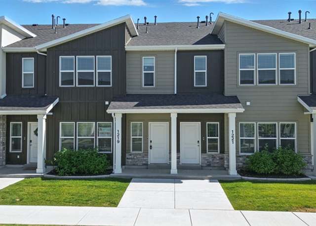 Property at 1221 W 1870 S, Logan, UT 84321, 3 beds, 2.5 baths