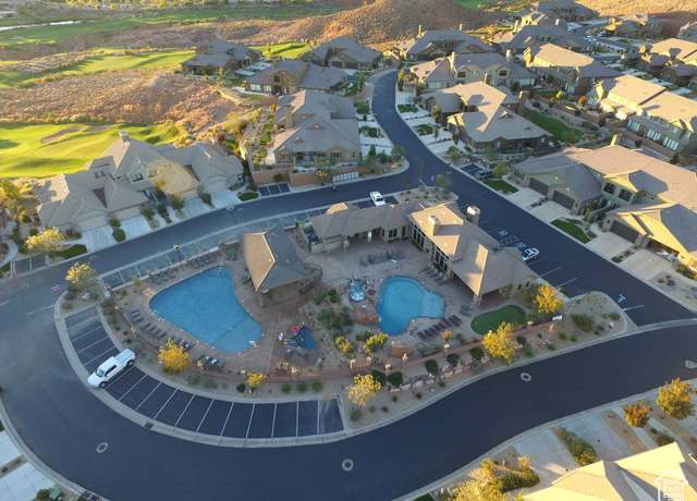 Property at 1936 N Pebble Dr, Washington, UT 84780, 3 beds, 2.5 baths
