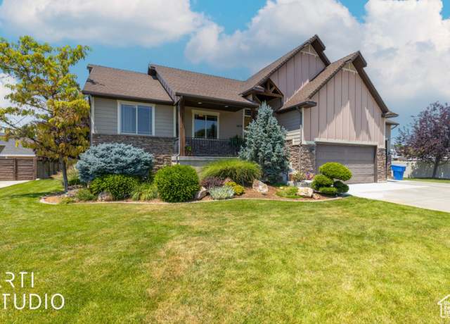 Property at 1679 N 4400 W, Plain City, UT 84404, 5 beds, 3.5 baths