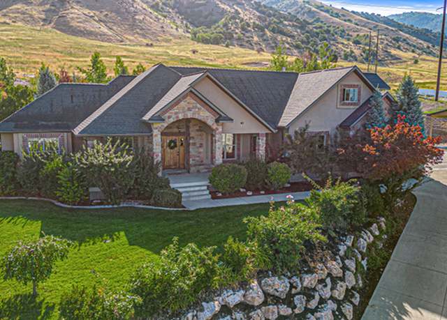 Property at 40 N Eagle Nest Cir, Providence, UT 84332, 8 beds, 4.5 baths