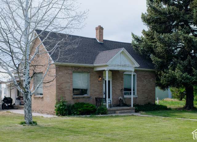Property at 5884 S 3200 W, Lake Shore, UT 84660, 2 beds, 1 bath
