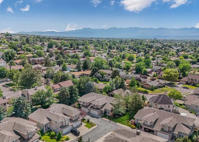 Property at 2262 E Emerald Hills Ct, Cottonwood Heights, UT 84121, 4 beds, 3.5 baths