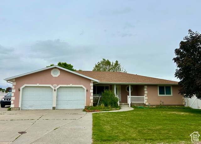 Property at 754 S 600 E, Payson, UT 84651, 3 beds, 2.5 baths