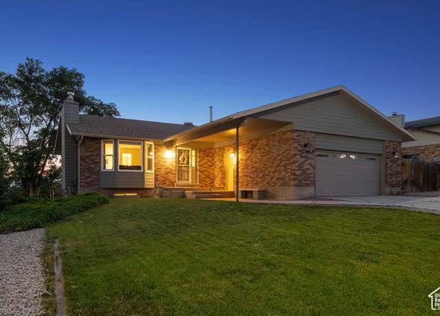 Property at 8962 S Altair Dr, Sandy, UT 84093, 4 beds, 3 baths