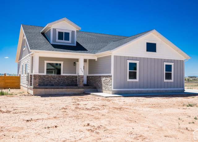 Property at 2159 W 520 S, Roosevelt, UT 84066, 4 beds, 3 baths