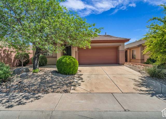 Property at 3384 E Fourteen Fairway Dr, Washington, UT 84780, 3 beds, 2 baths