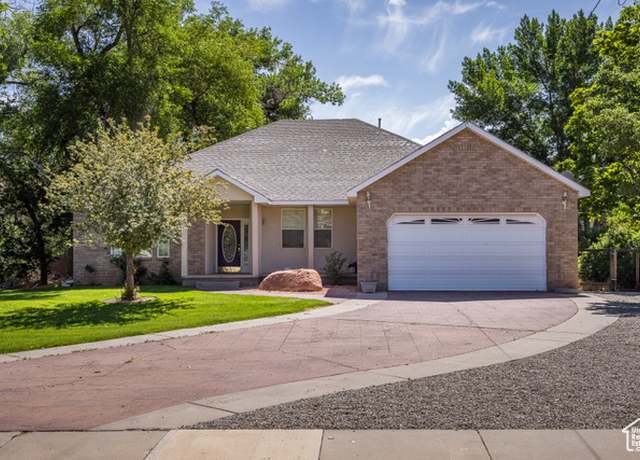 Property at 567 S 400 E, Moab, UT 84532, 4 beds, 2 baths