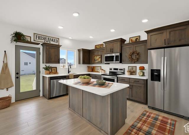 Property at 1317 N 1850 W, Clinton, UT 84015, 4 beds, 2.5 baths