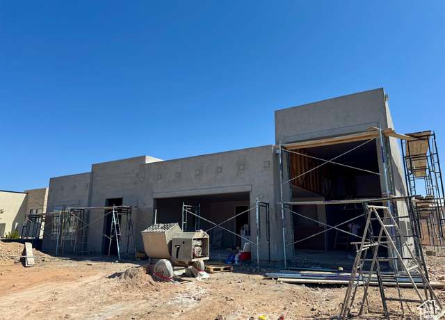 Property at 613 S Savio Dr, St. George, UT 84770, 4 beds, 3.5 baths