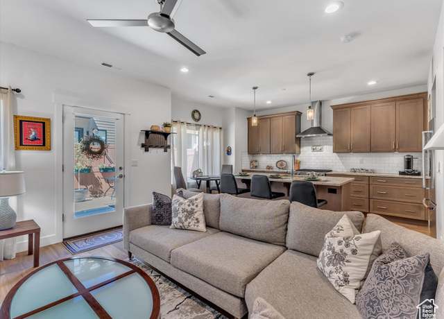 Property at 8257 N Sandalwood Ln, Park City, UT 84098, 3 beds, 2.5 baths