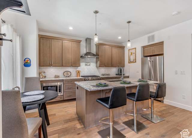 Property at 8257 N Sandalwood Ln, Park City, UT 84098, 3 beds, 2.5 baths