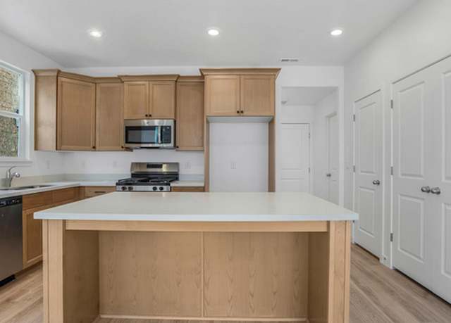 Property at 12653 S High View Ln S #126, Herriman, UT 84096, 3 beds, 2.5 baths