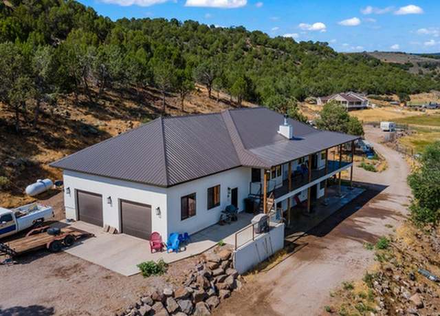 Property at 711 W Main St, Enterprise, UT 84725, 5 beds, 2.5 baths
