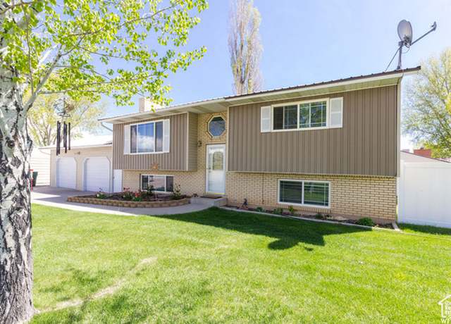 Property at 468 S 3500 W, Vernal, UT 84078, 3 beds, 2 baths