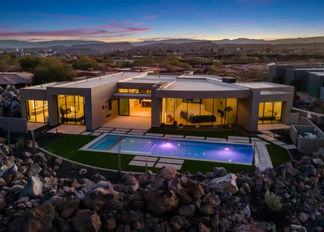 Property at 2031 N Lava Rock Cir #107, St. George, UT 84770, 4 beds, 4.5 baths