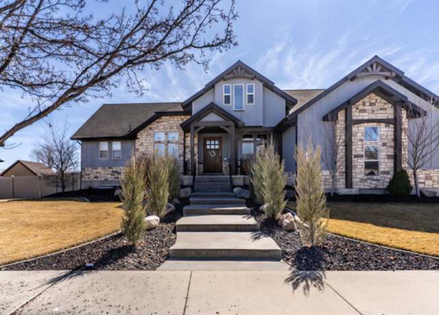 Property at 1353 W Carriage View Ct, South Jordan, UT 84095, 6 beds, 4.5 baths