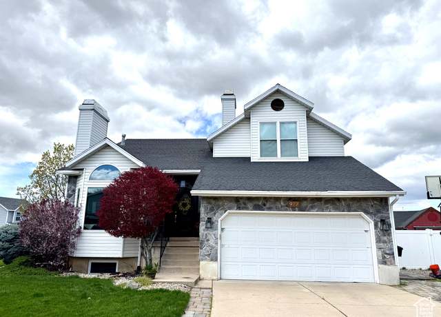 Property at 977 S Via La Costa Way, Kaysville, UT 84037, 5 beds, 3.5 baths