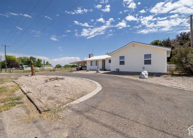Property at 1300 E 3500 S, Vernal, UT 84078, 3 beds, 2 baths