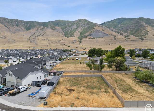 Property at 8048 N Park Ln #002, Lake Point, UT 84074
