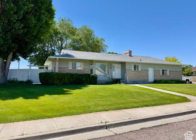 Property at 786 E Bristlecone Dr, Delta, UT 84624, 4 beds, 2 baths