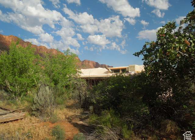Property at 313 W Holyoak Ln, Castle Valley, UT 84532, 1 bed, 1 bath