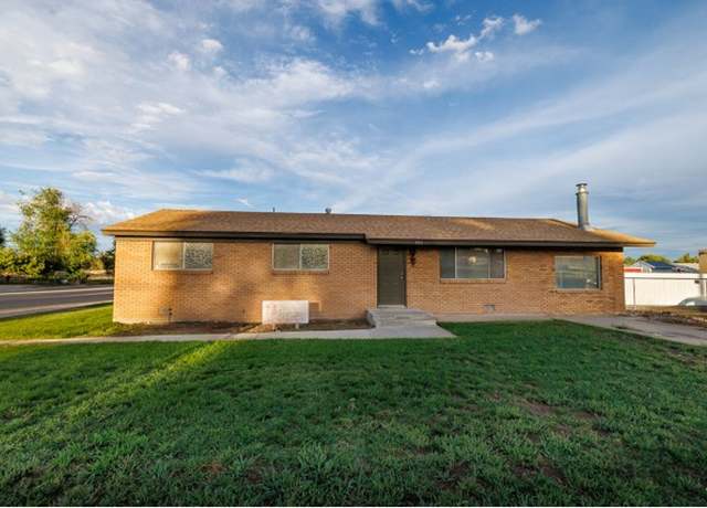 Property at 582 N Vernal Ave Ave, Vernal, UT 84078, 3 beds, 1.5 baths
