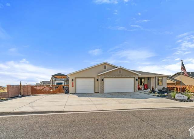 Property at 1581 N Fairway Dr, Cedar City, UT 84721, 3 beds, 2 baths