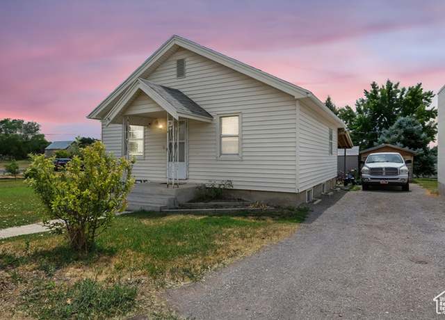 Property at 19 W Main St, Fielding, UT 84311, 3 beds, 1 bath